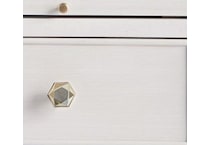 alabaster swatch  