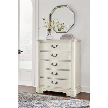 Arlendyne Chest of Drawers