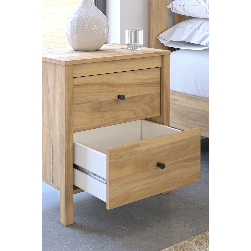 bermacy nightstand   