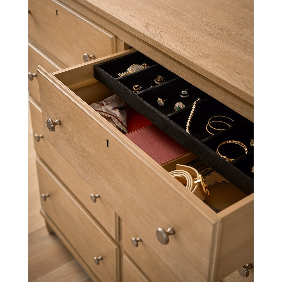 birchaven brindle chest   