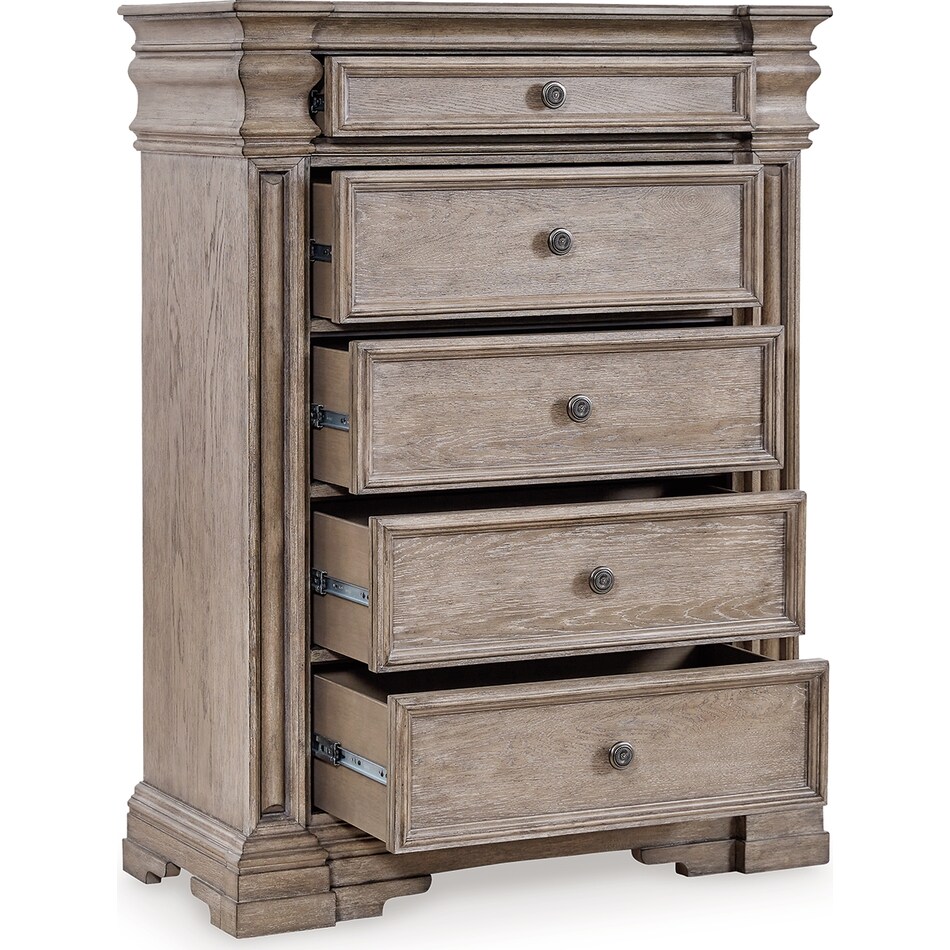 blairhurst light grayish brown chest   