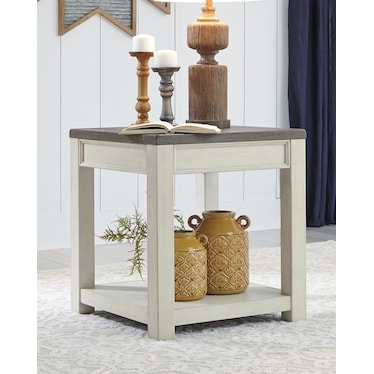 BOLANBURG END TABLE