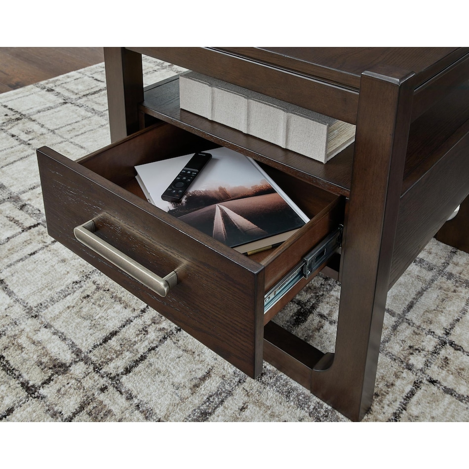 breckington end table   