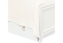 brit white trundle   