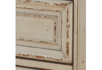 chipped white swatch  