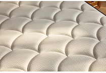 dreamcloud classic white mattress cal king   
