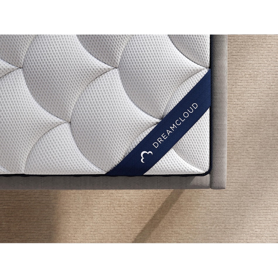 dreamcloud classic white mattress king   