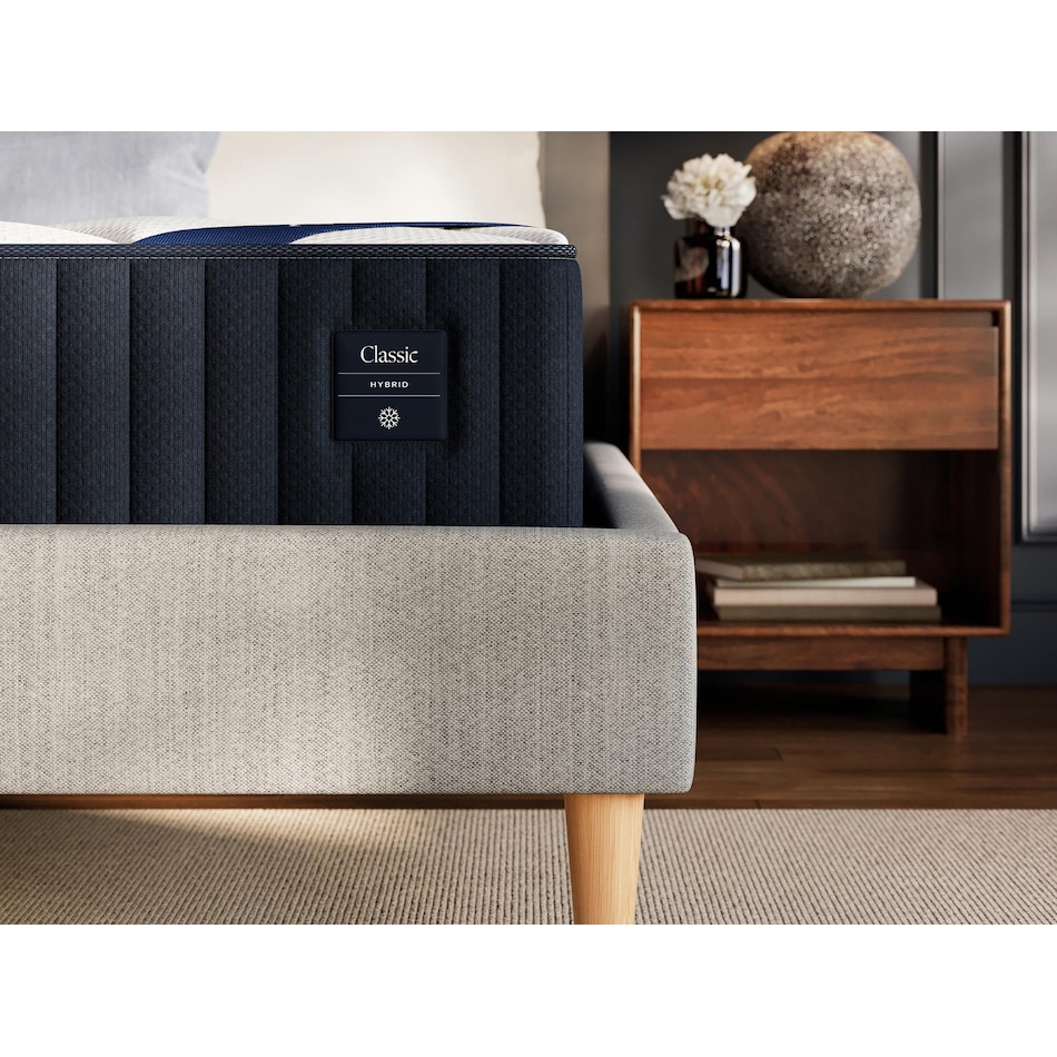 dreamcloud classic white mattress king   