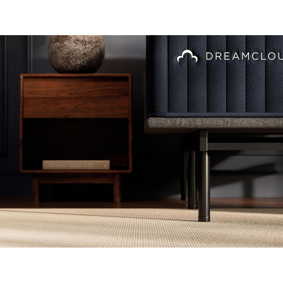 dreamcloud classic white mattress queen   