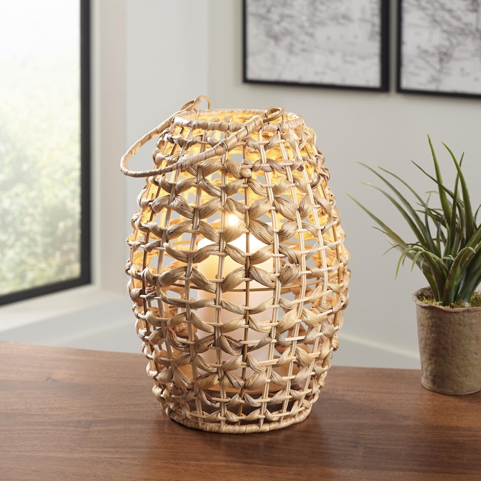 etta brown candle stick   