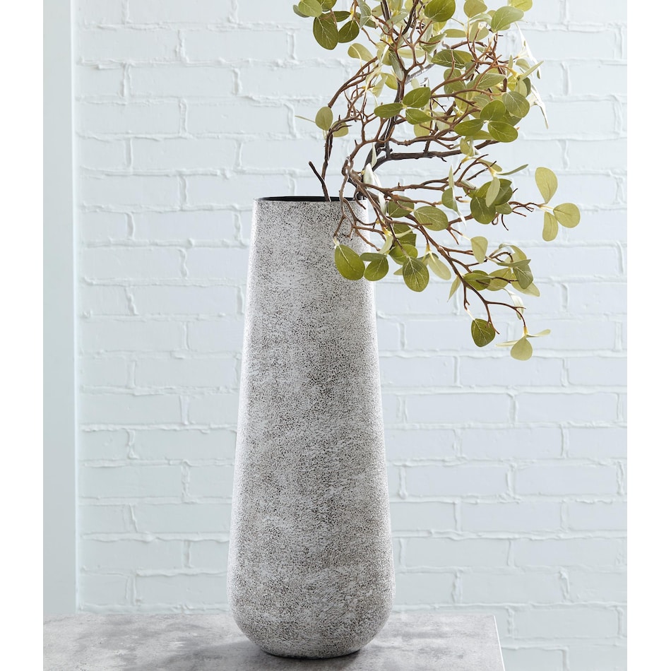 fynn white vase   
