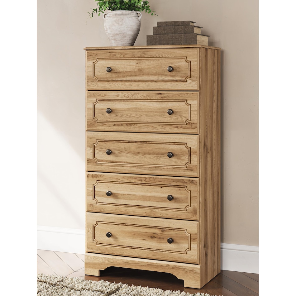 galletyn warm brown chest   