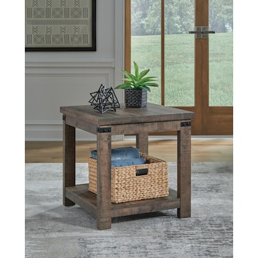 HOLLUM END TABLE