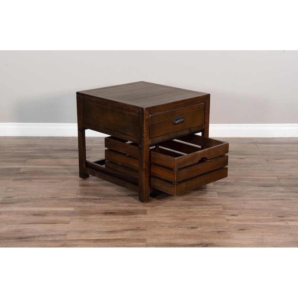 kentucky end table   