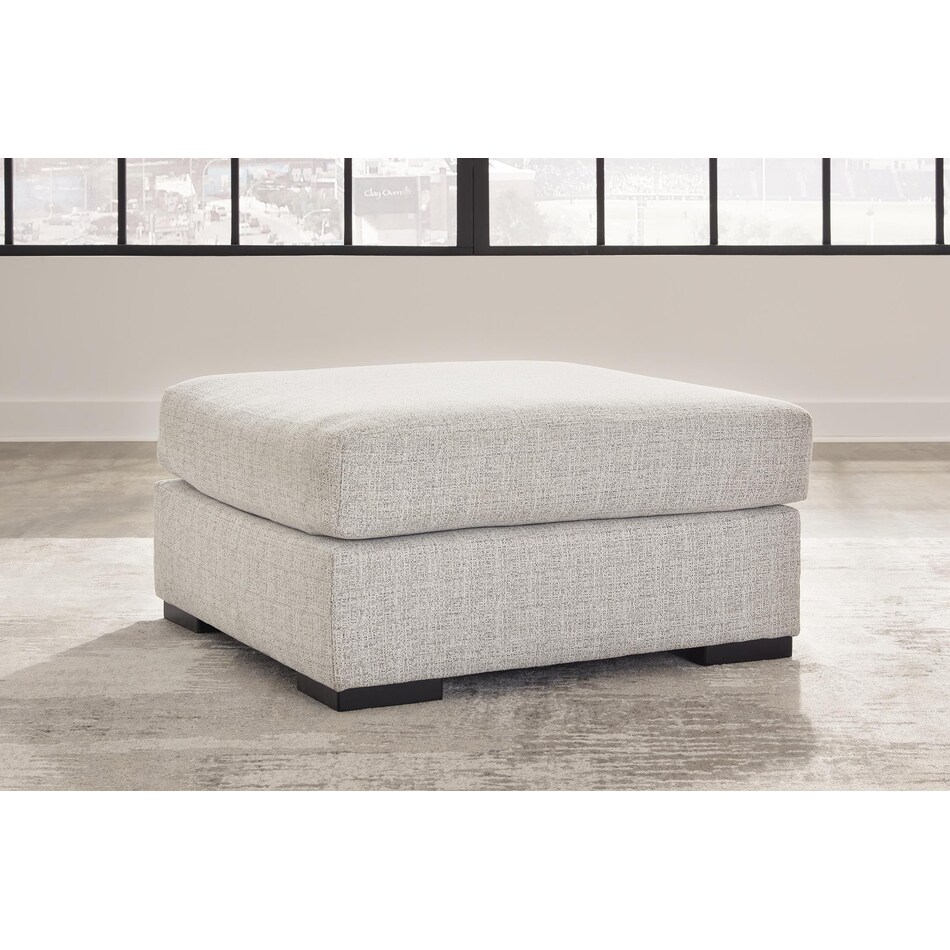 larce ottoman   