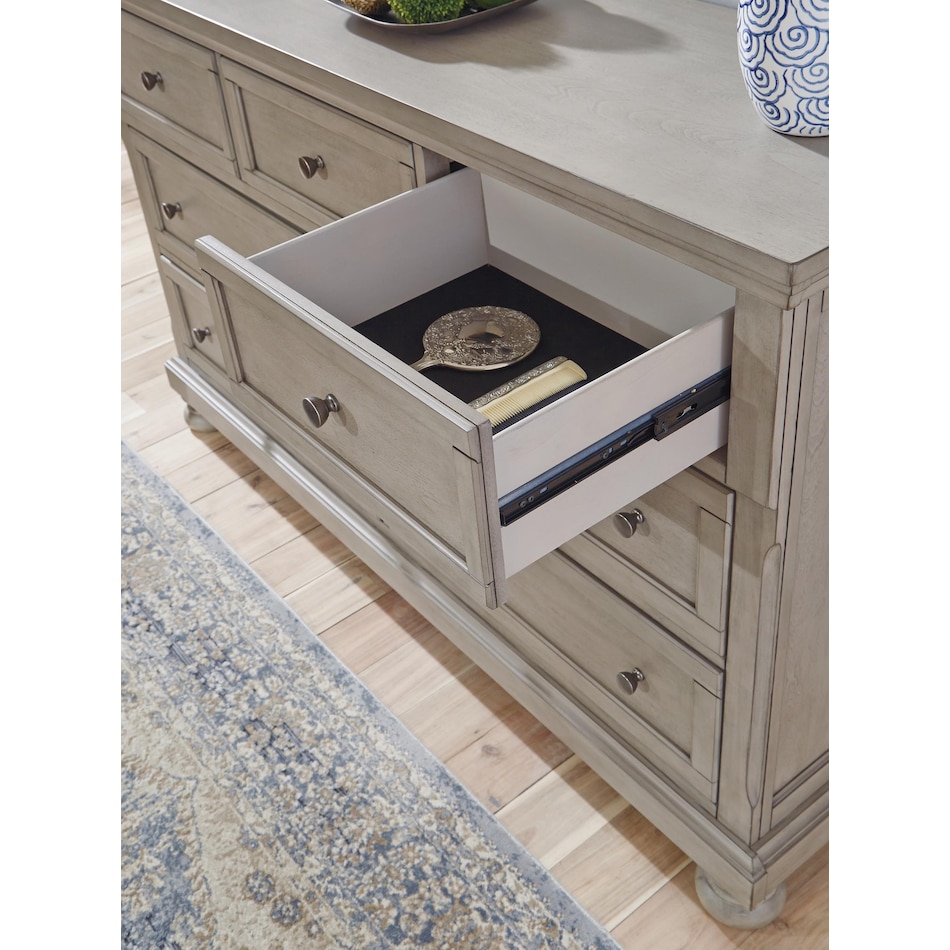 lettner lighy grey dresser   