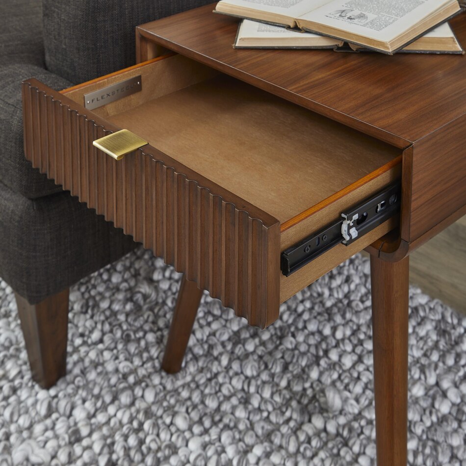 ludwig brown end table   