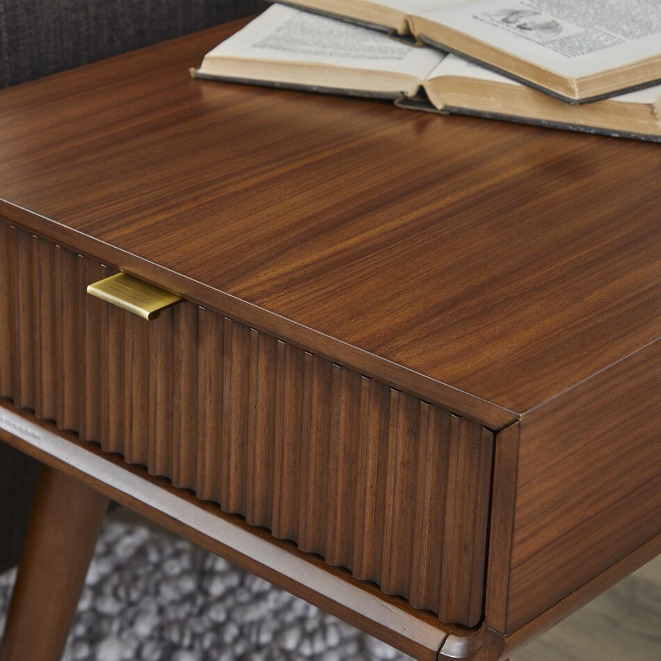 ludwig brown end table   