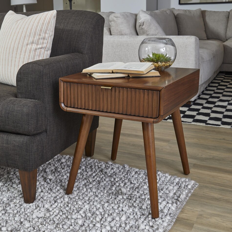 ludwig brown end table   