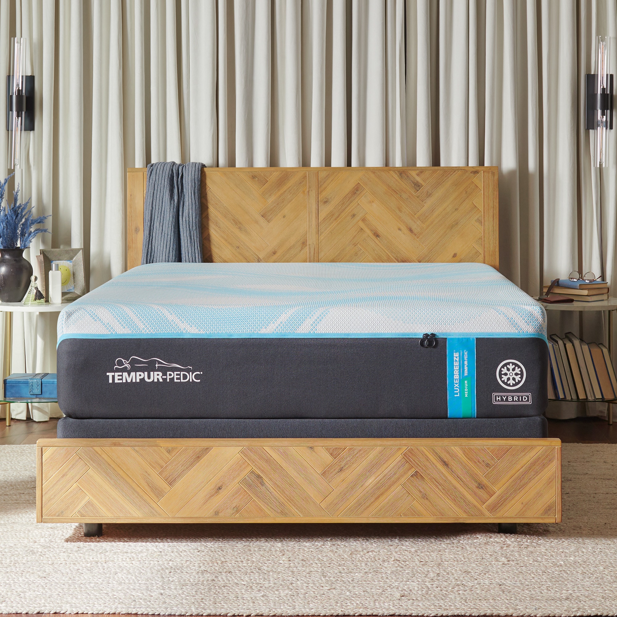 TEMPUR-PEDIC LUXE BREEZE 2.0 MEDIUM HYBRID MATTRESS | Morris