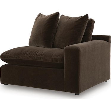 MAXIMILIAN RIGHT-ARM FACING CORNER CHAIR