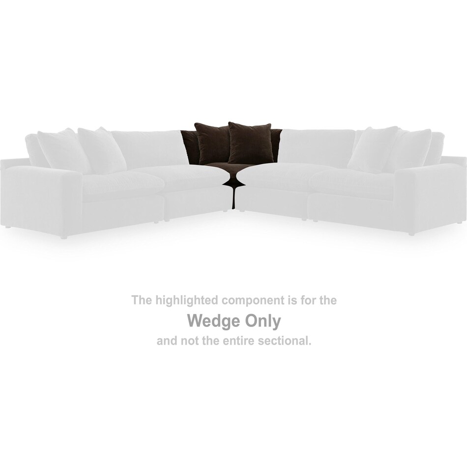 maximilian wedge corner   