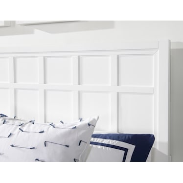 NELLIE PANEL BED