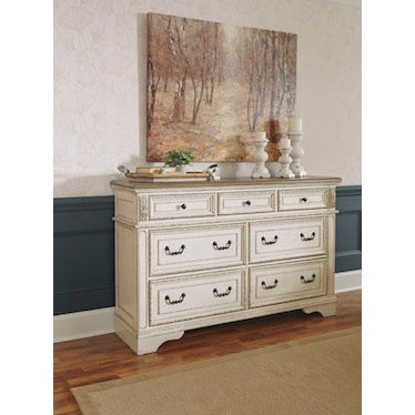 REALYN SEVEN DRAWER DRESSER