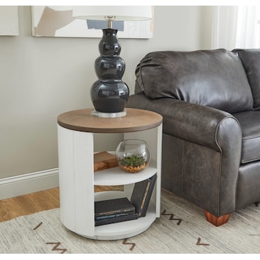 SANDUSKY END TABLE BY FLEXSTEEL