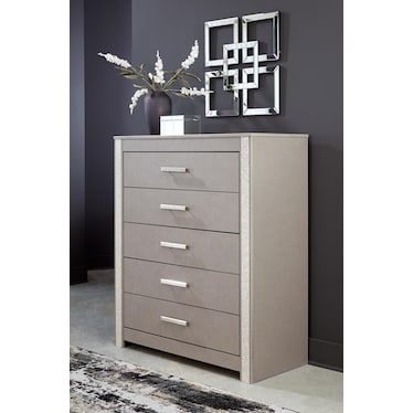 SURANCHA CHEST OF DRAWERS