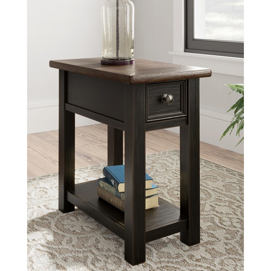 tyler creek brown chairside table   