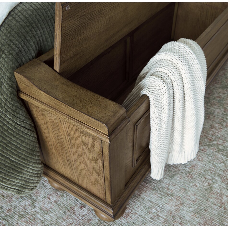 waynely medium brown package   