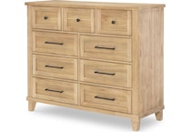 xxxs & ooos amber chest   