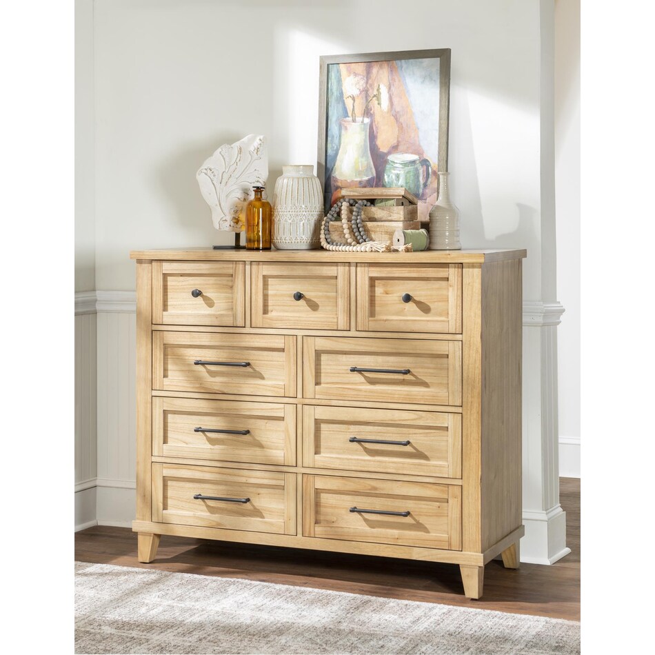 xxxs & ooos amber chest   